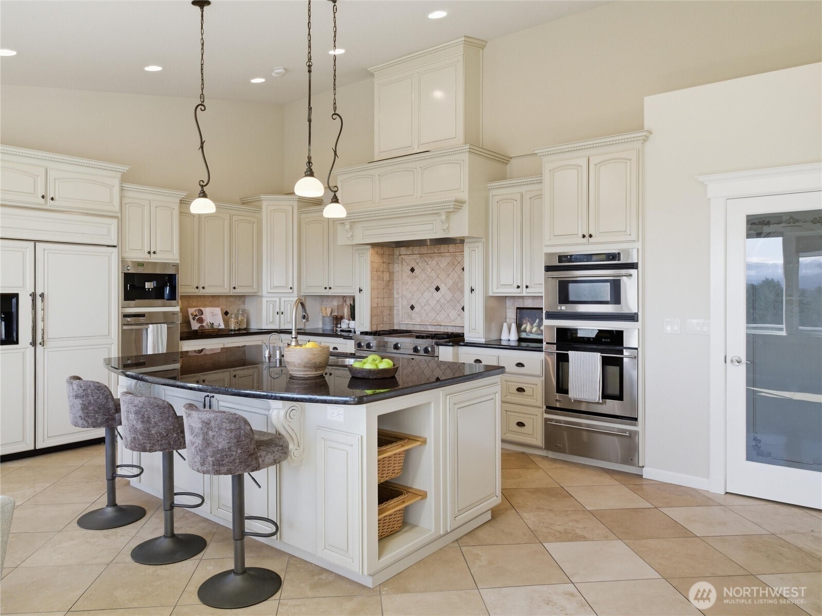 2510 Cascade Drive E, Roy, WA 98580