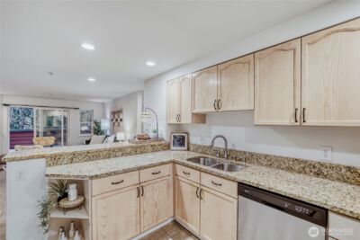 15805 Waynita Way NE #D107, Bothell, WA 98011 - Photo 5