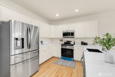252 245th Place NE, Sammamish, WA 98074 - Photo 10