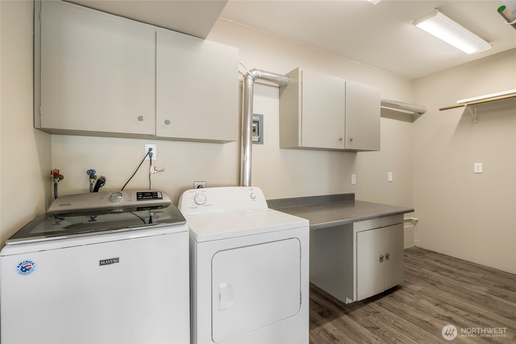 9537 S 213th Street , Kent, WA 98031