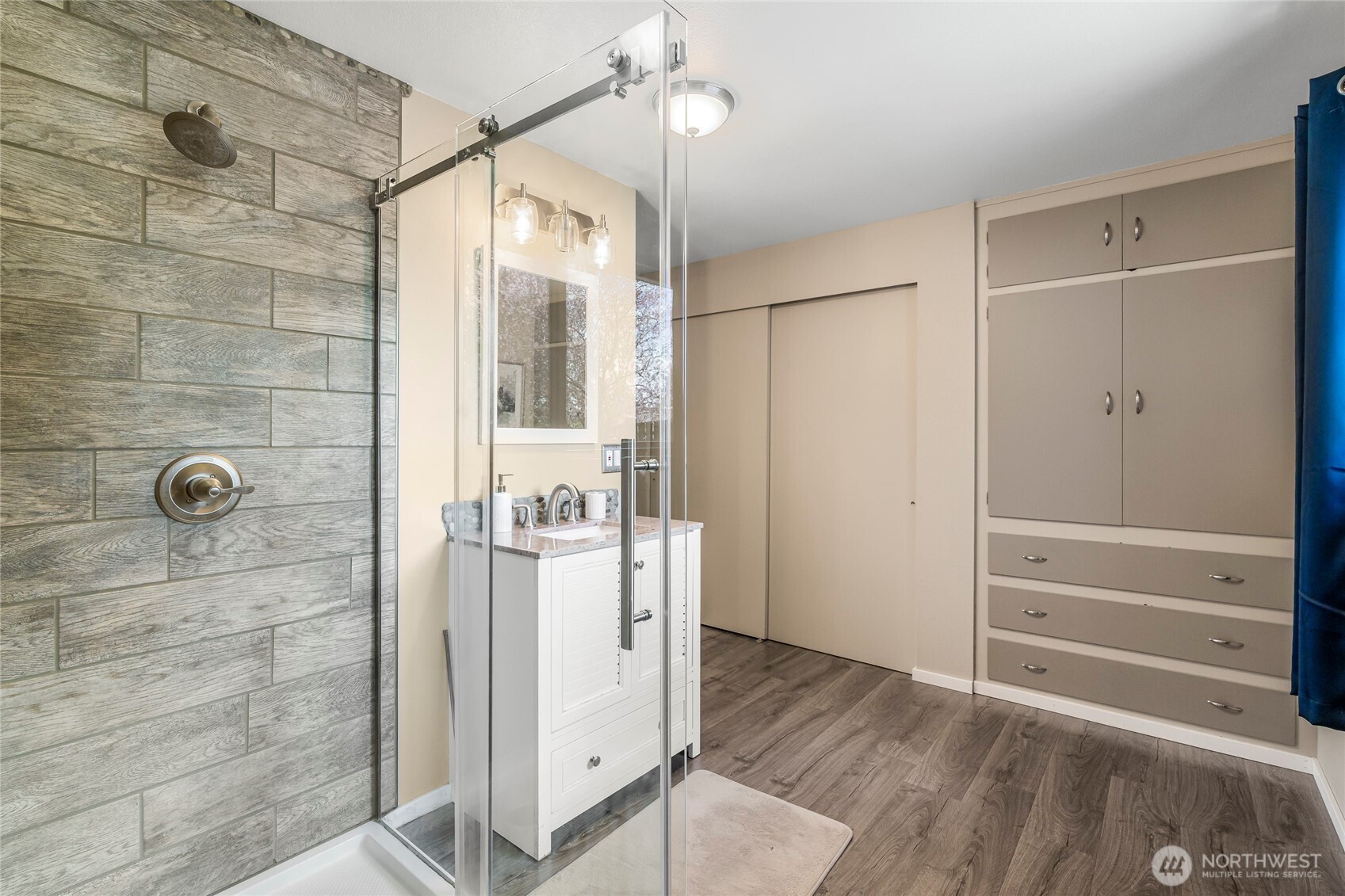 9537 S 213th Street , Kent, WA 98031