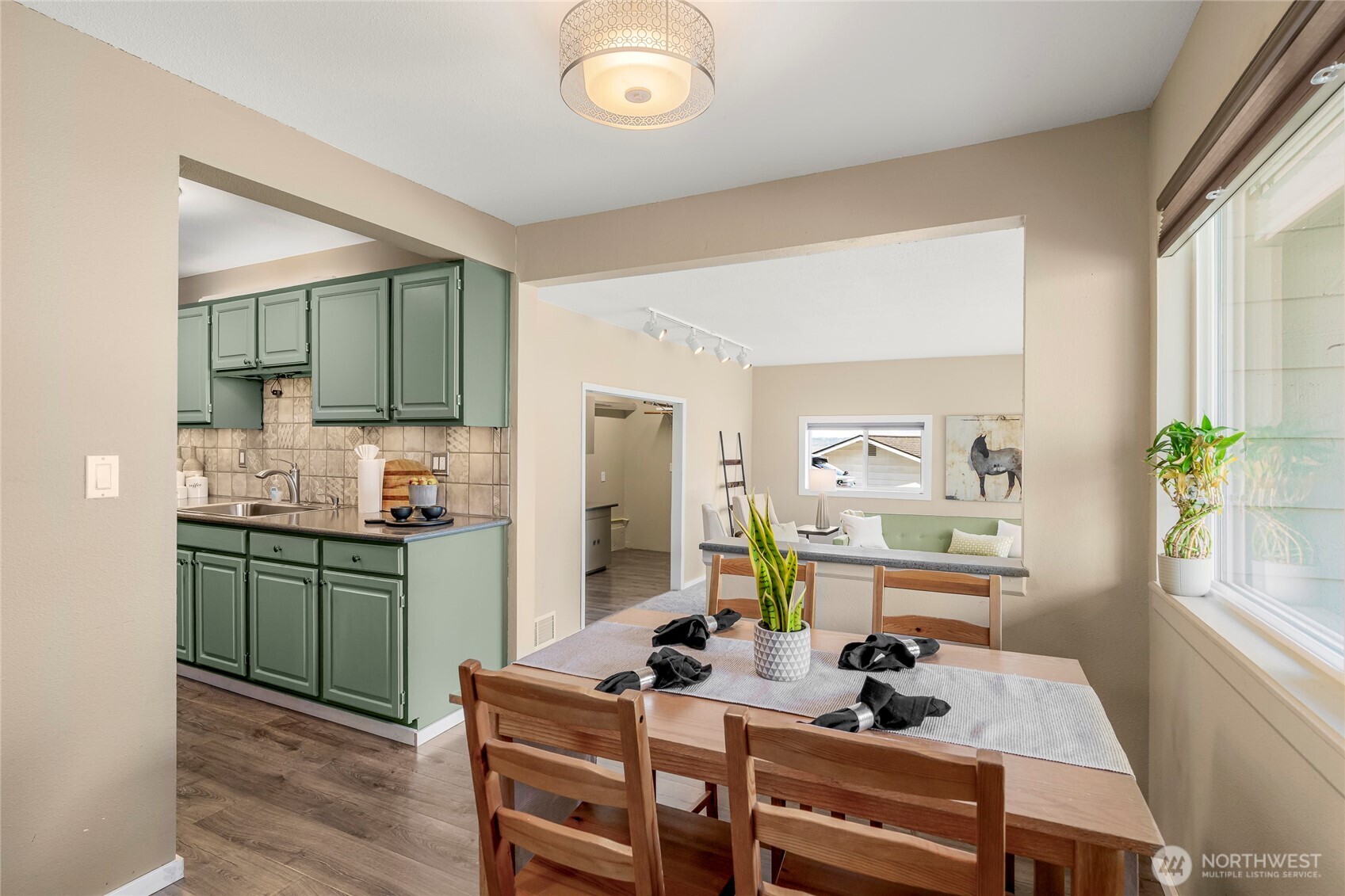 9537 S 213th Street , Kent, WA 98031
