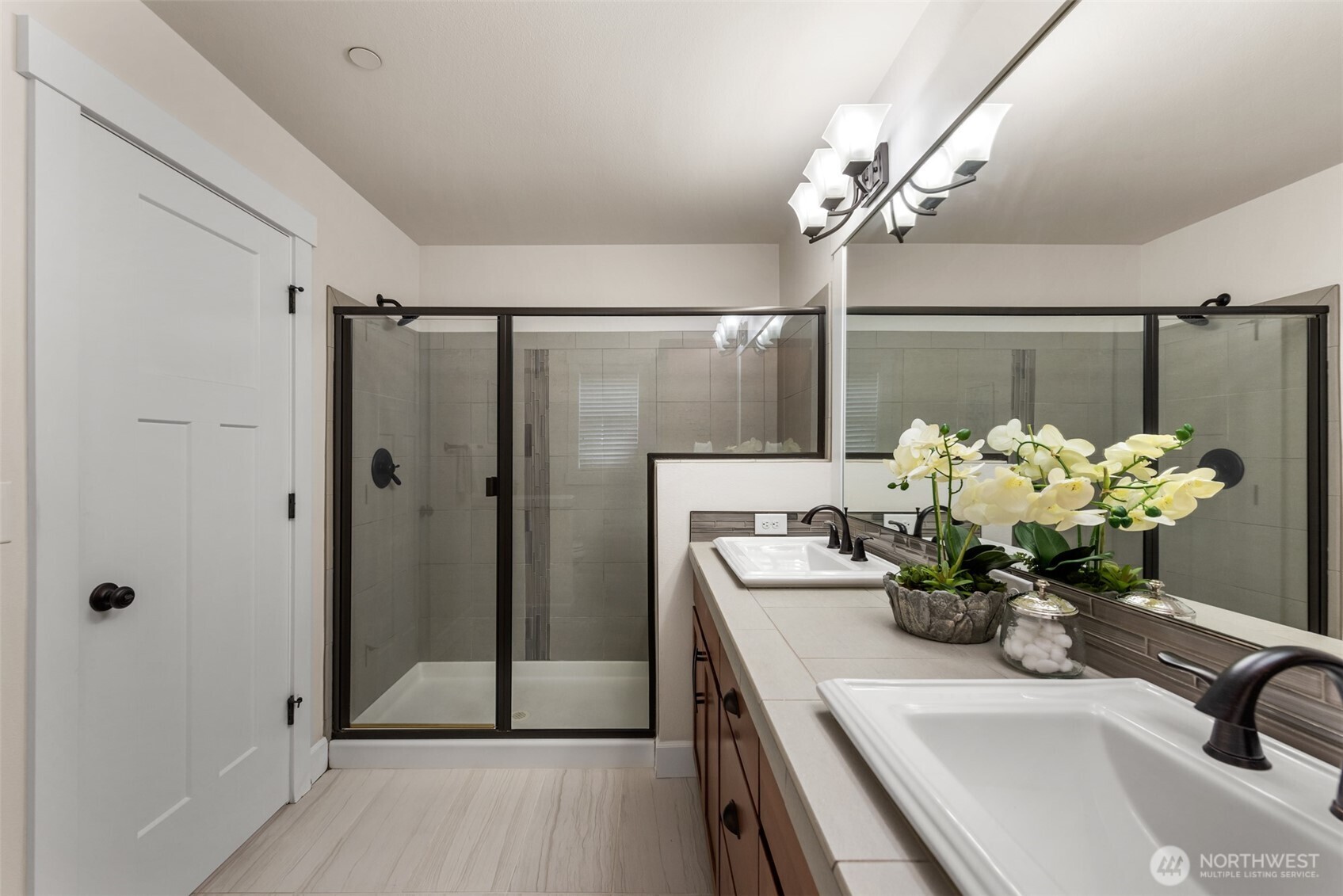 1321 Greenwich Walk NE, Issaquah, WA 98029