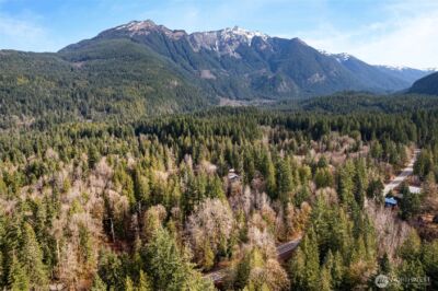 10211 Mt Baker Hwy , Deming, WA 98244 - Photo 4