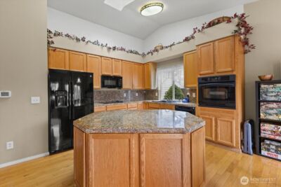 12315 203rd Ave Court E, Bonney Lake, WA 98391 - Photo 3