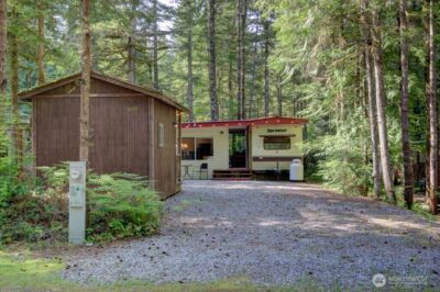 171 4 Christmas Tree Circle , Deming, WA 98244 - Photo 2