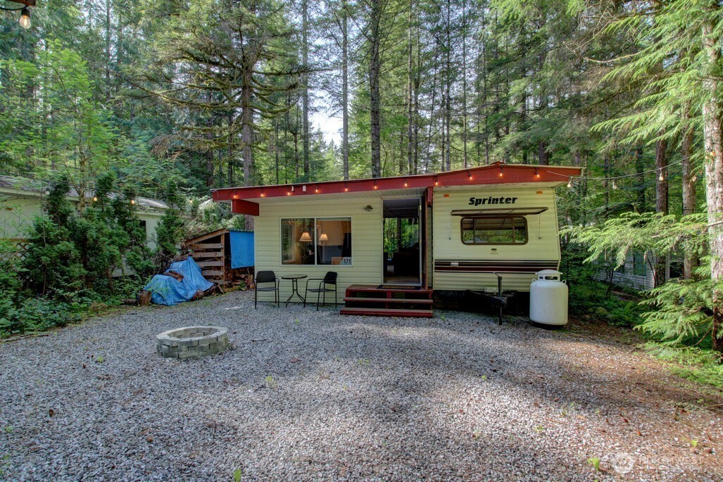 171 4 Christmas Tree Circle , Deming, WA 98244