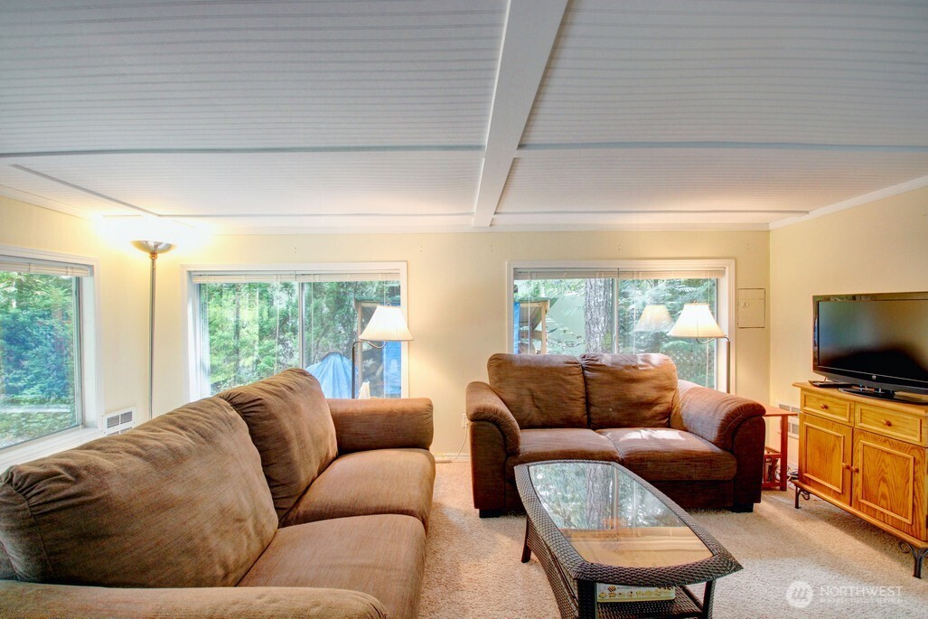 171 4 Christmas Tree Circle , Deming, WA 98244