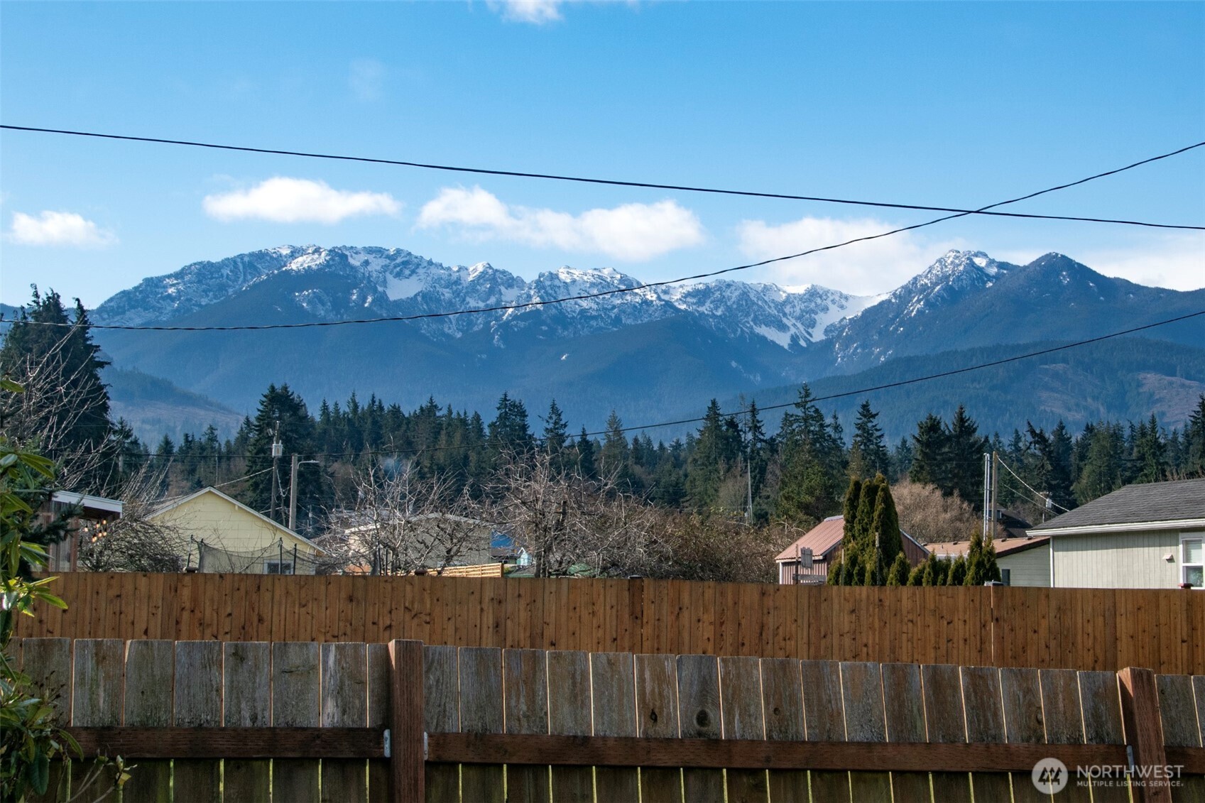 2367 E Fourth Avenue , Port Angeles, WA 98362