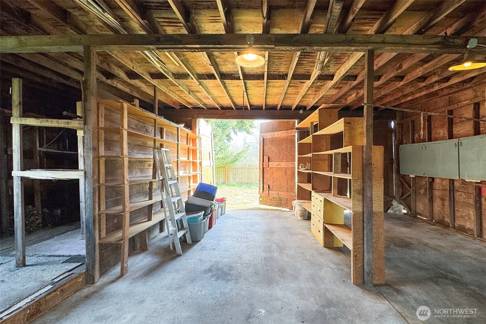 2367 E Fourth Avenue , Port Angeles, WA 98362