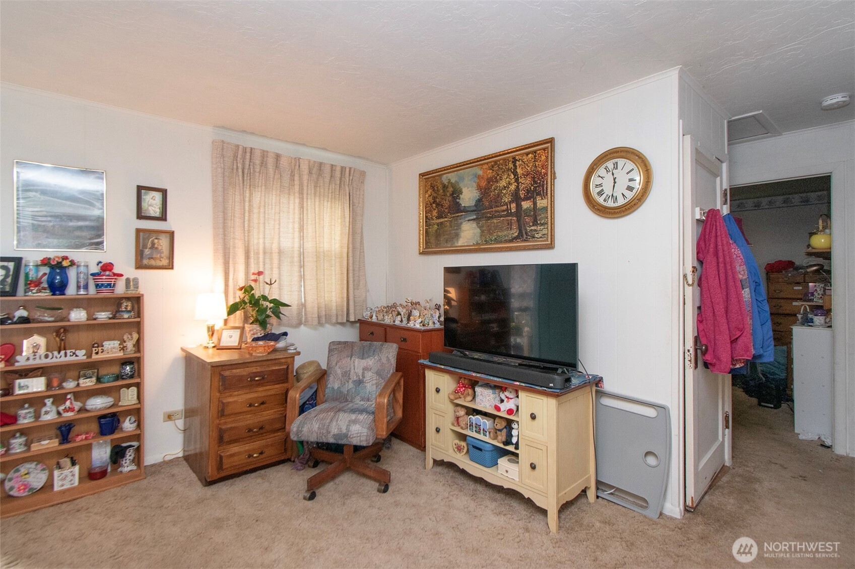 2367 E Fourth Avenue , Port Angeles, WA 98362