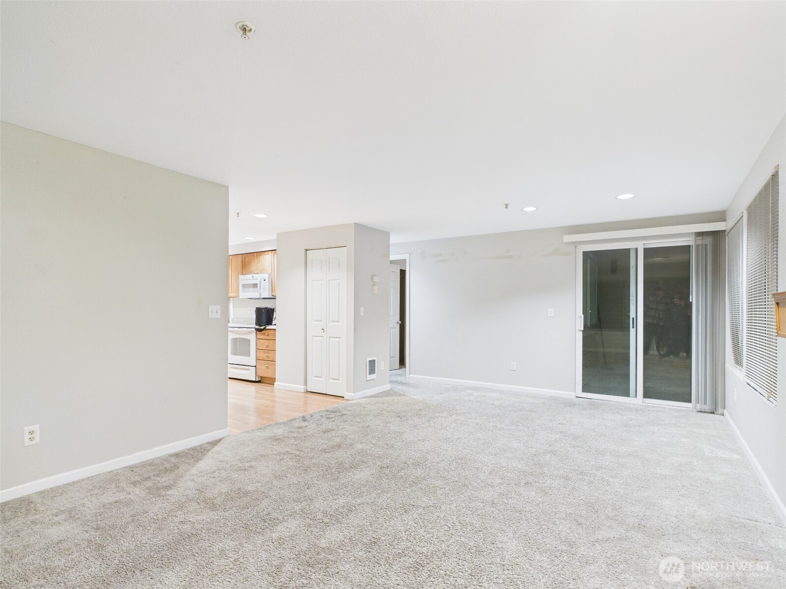 26335 116th Avenue SE #H 205, Kent, WA 98030