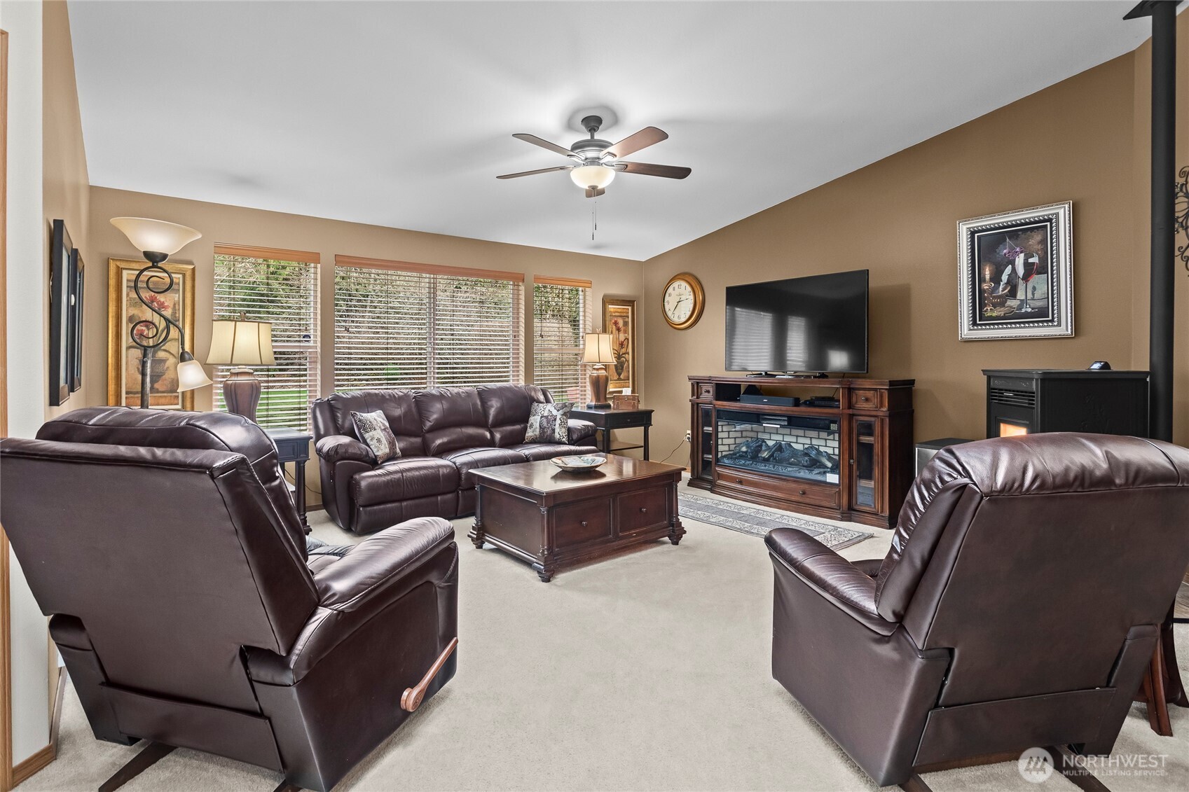 21701 31st Avenue E, Spanaway, WA 98387