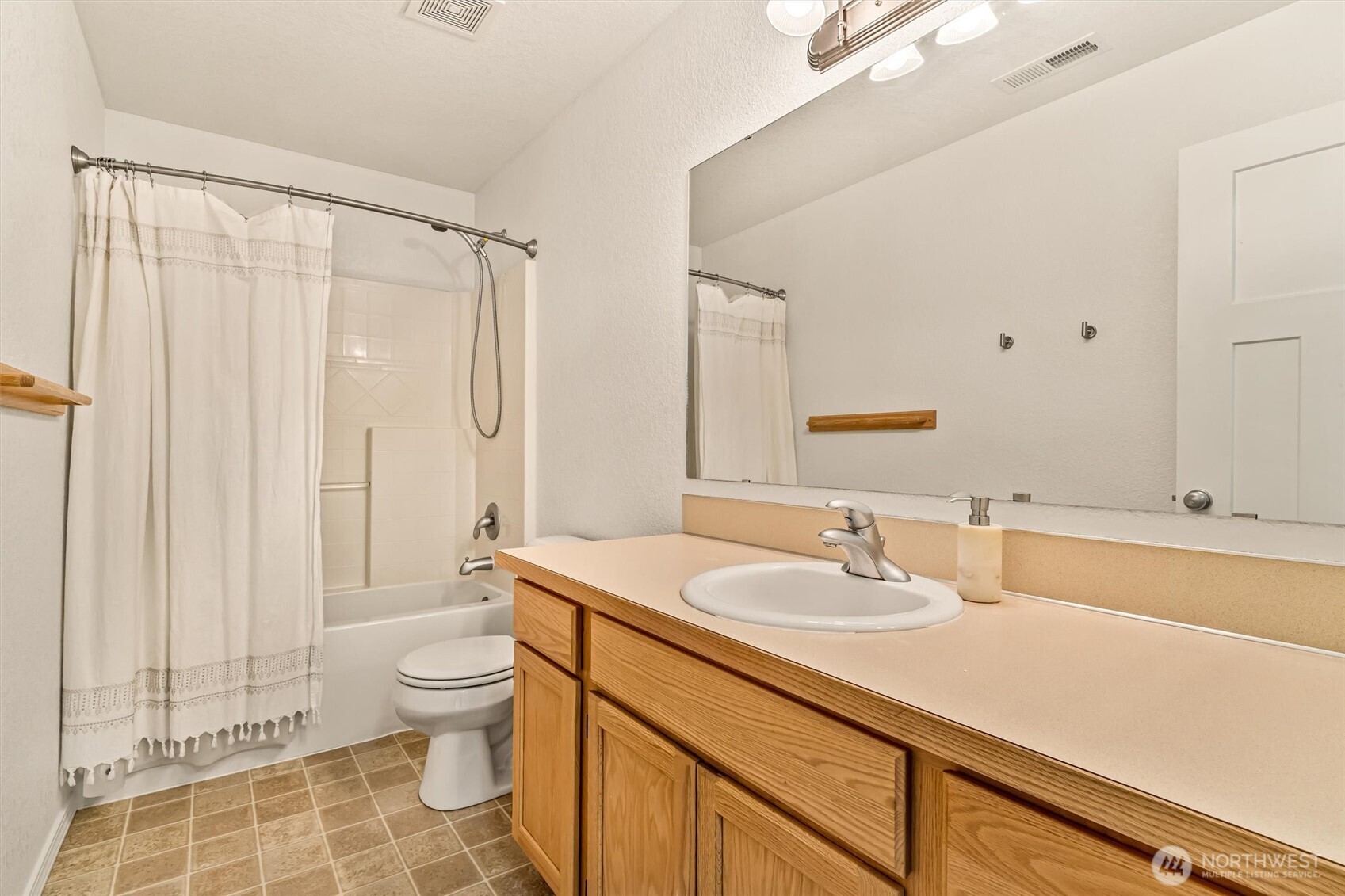 4304 Maricite Street SE, Lacey, WA 98503