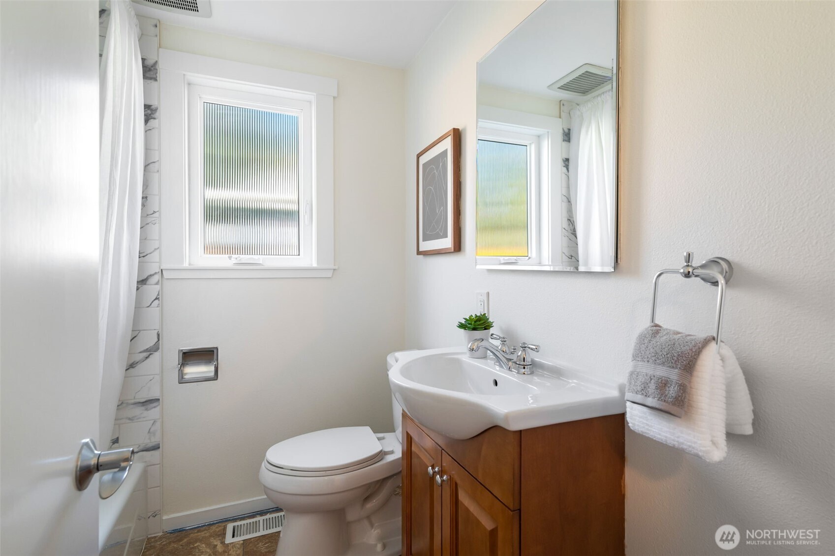 1557 NE 171st Street , Shoreline, WA 98155