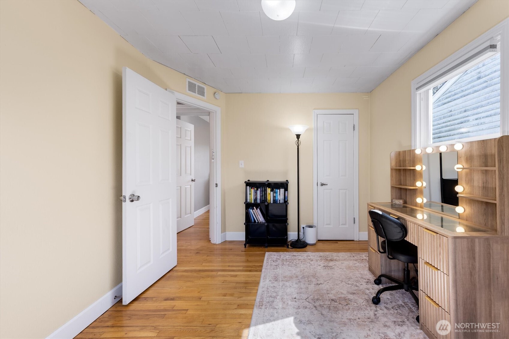 835 20th Avenue , Longview, WA 98632