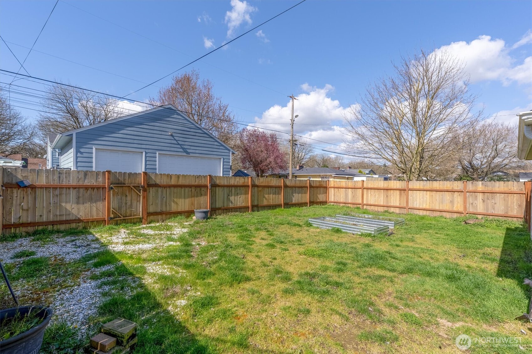 835 20th Avenue , Longview, WA 98632