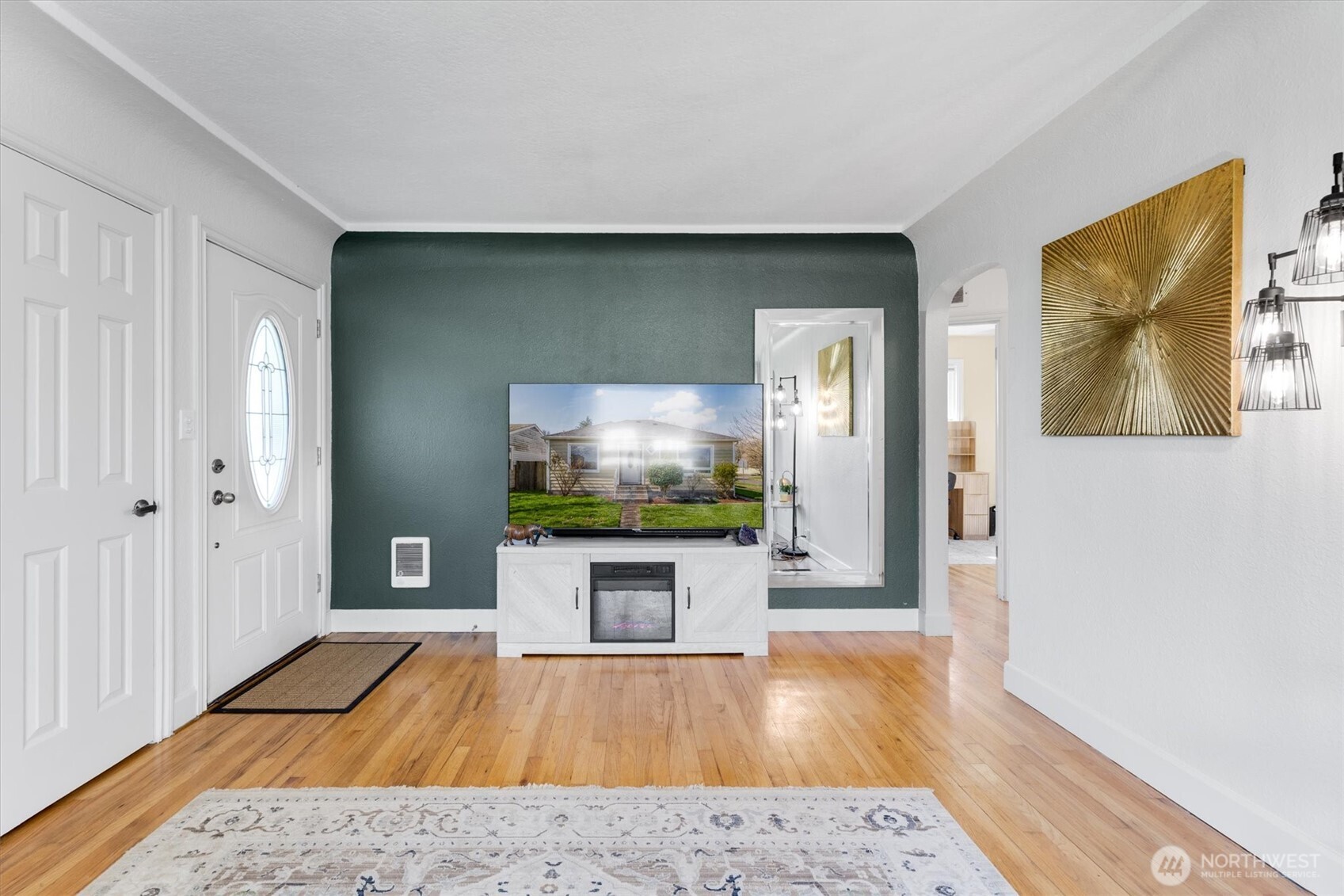 835 20th Avenue , Longview, WA 98632