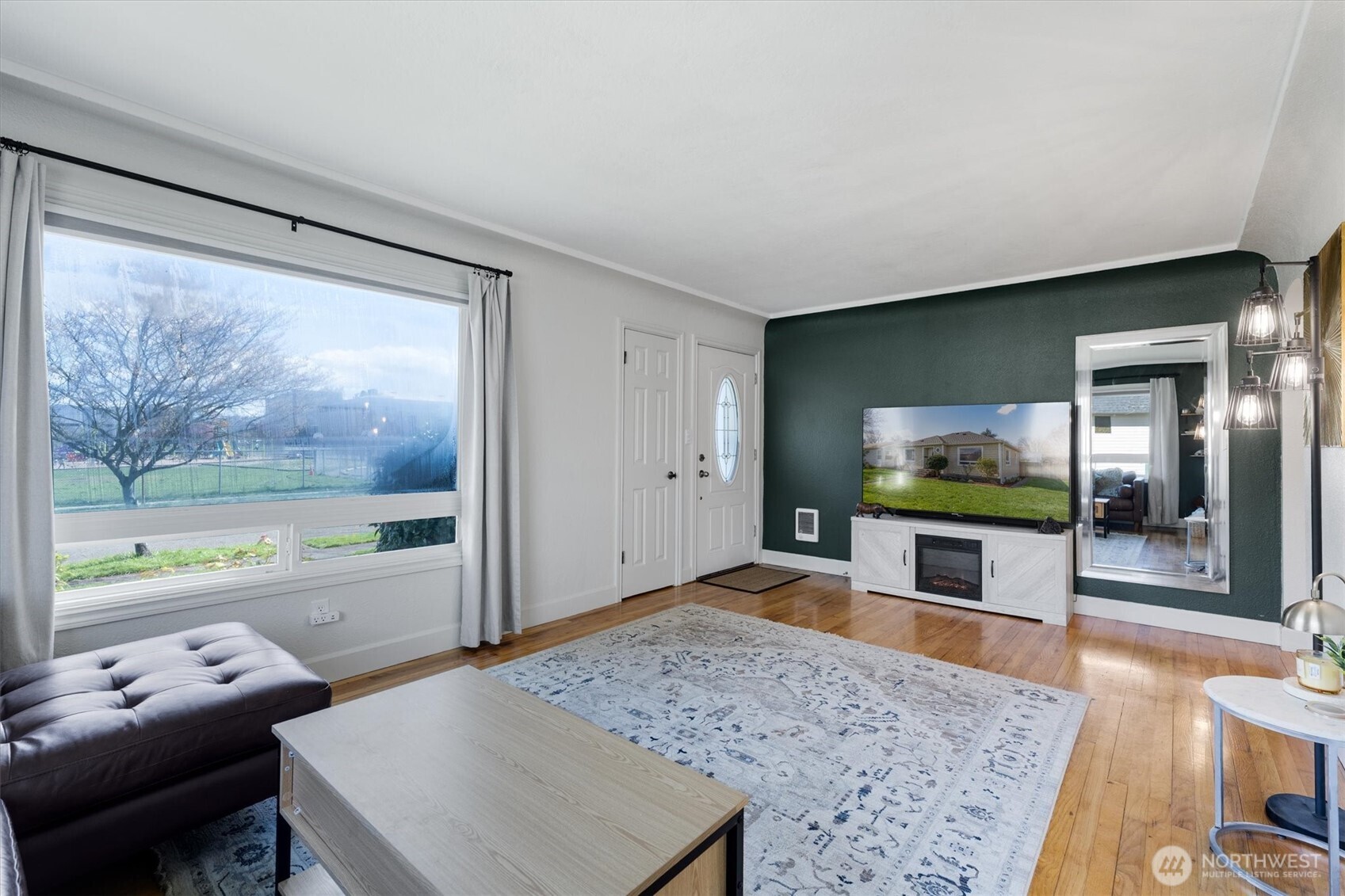 835 20th Avenue , Longview, WA 98632