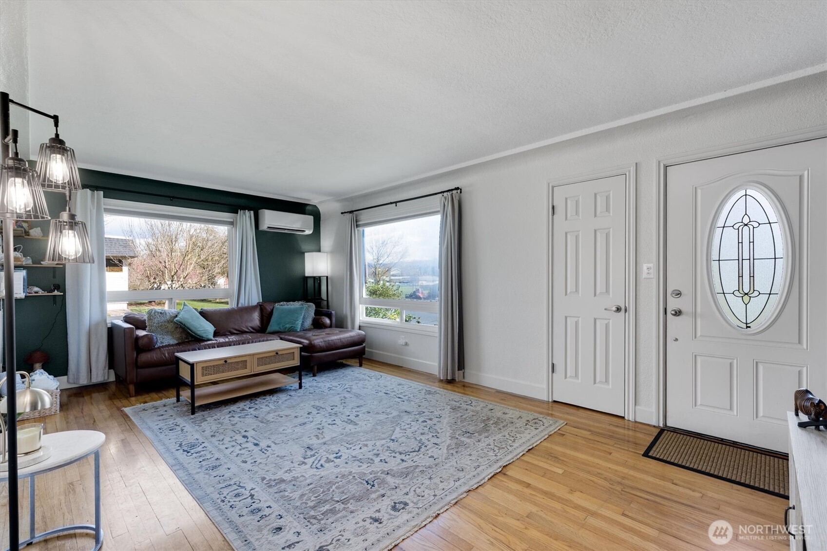 835 20th Avenue , Longview, WA 98632