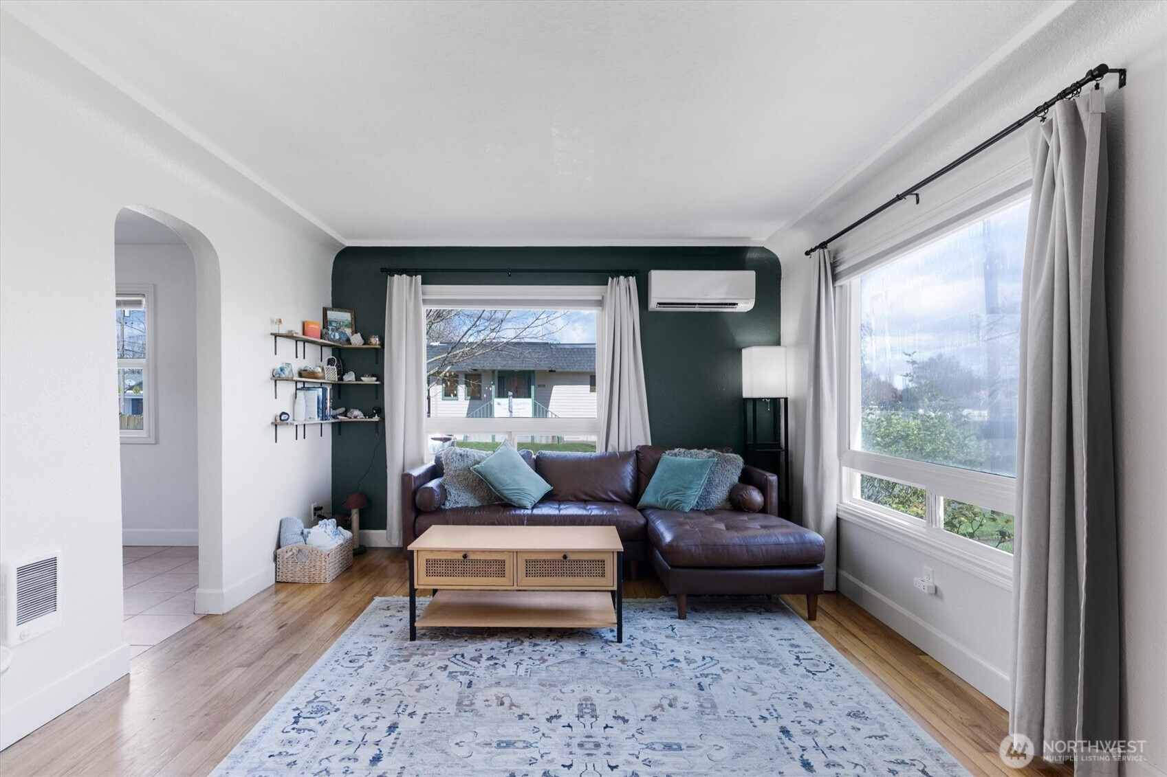 835 20th Avenue , Longview, WA 98632