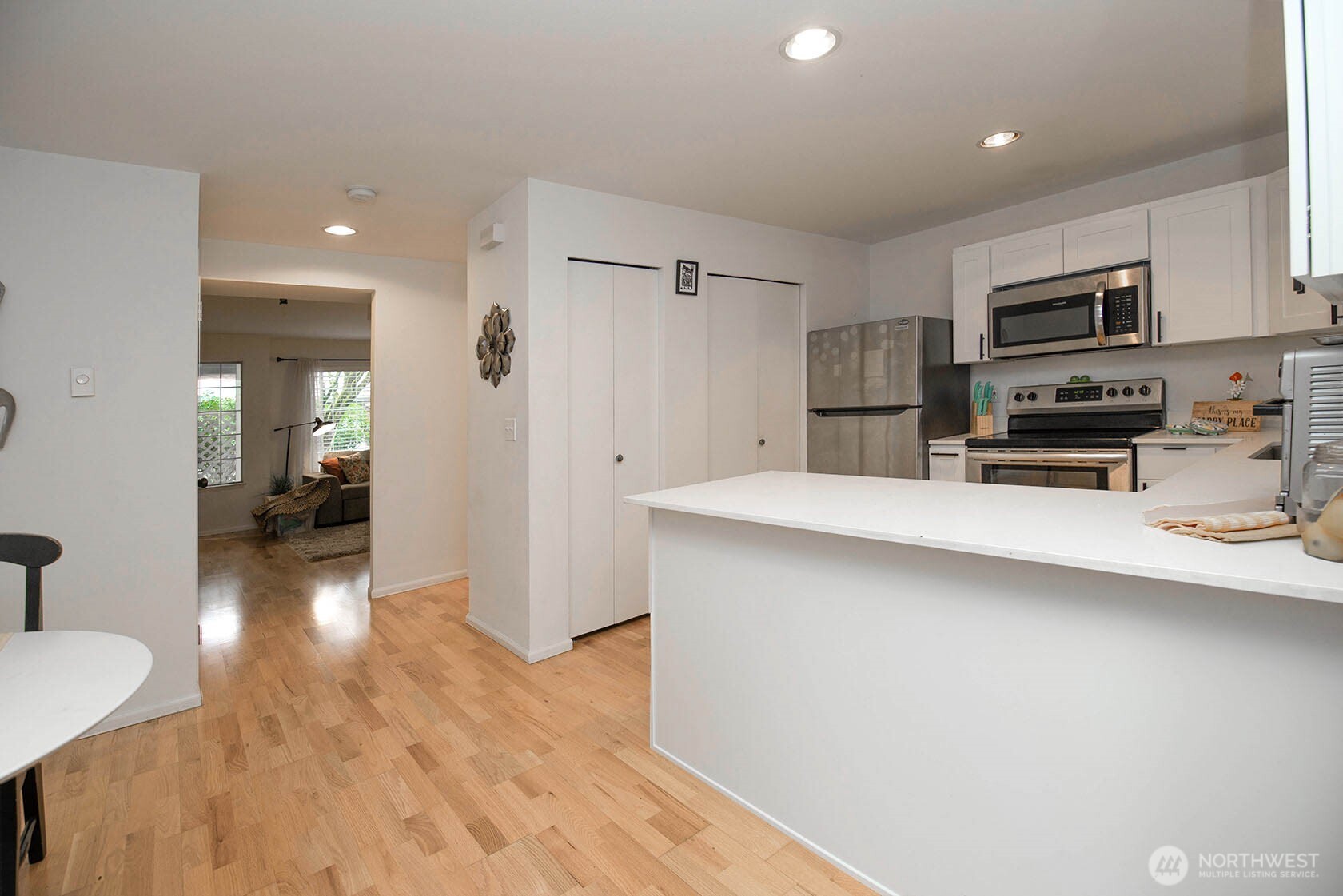 19620 80th Avenue W #G, Edmonds, WA 98026