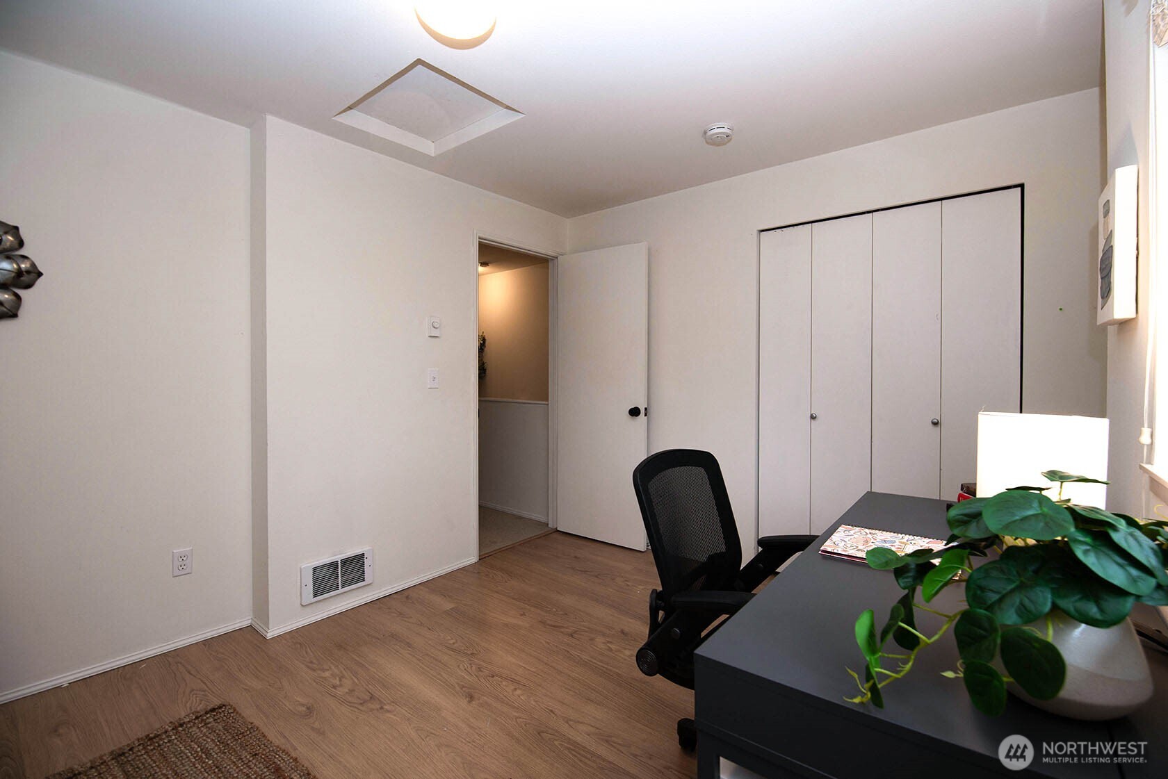 19620 80th Avenue W #G, Edmonds, WA 98026