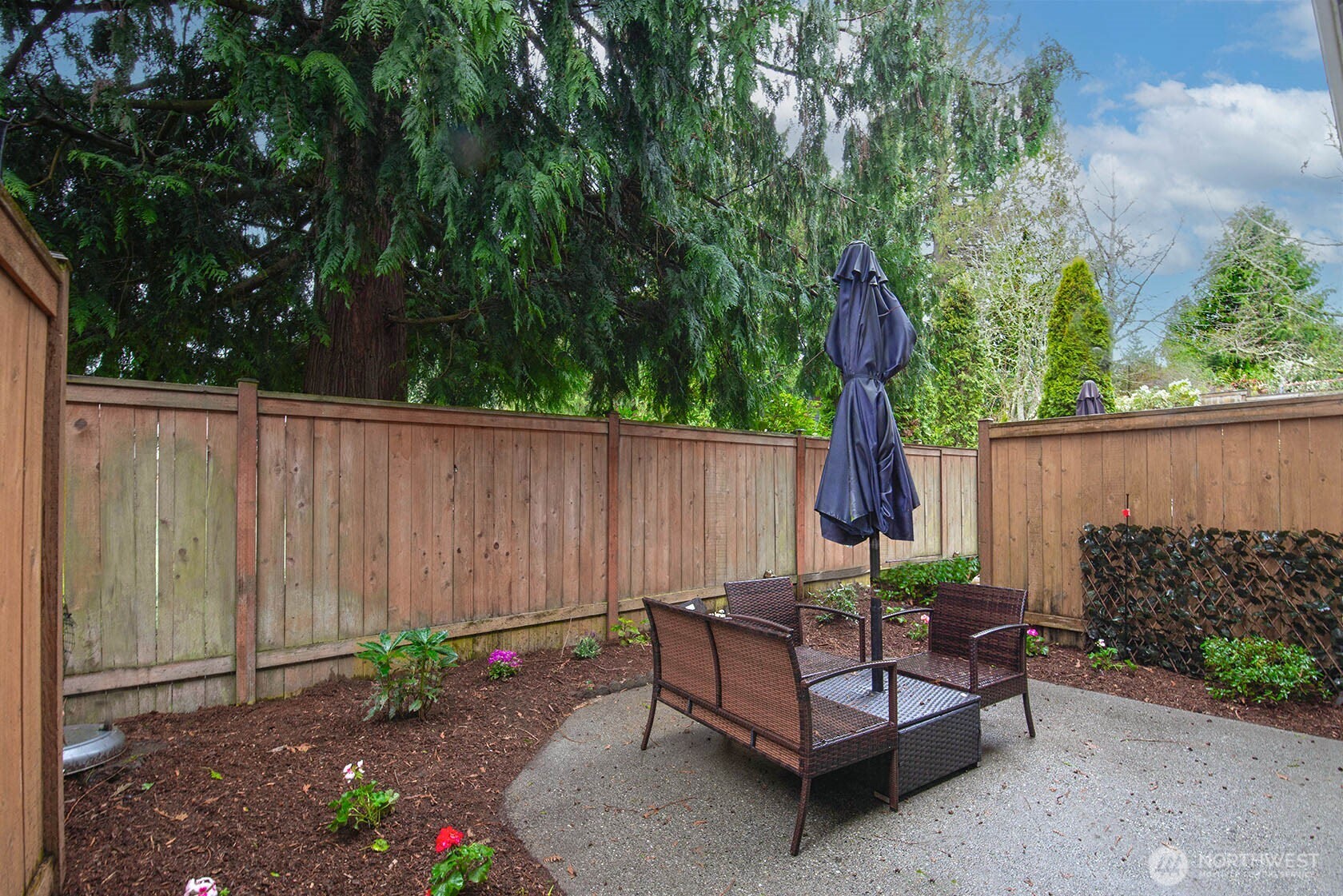 19620 80th Avenue W #G, Edmonds, WA 98026