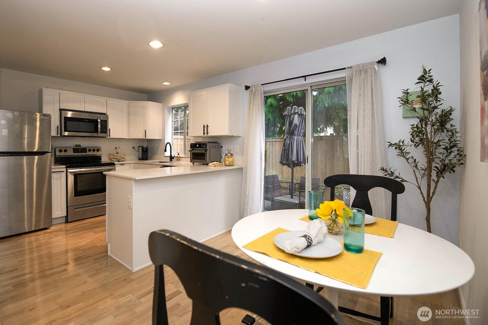 19620 80th Avenue W #G, Edmonds, WA 98026