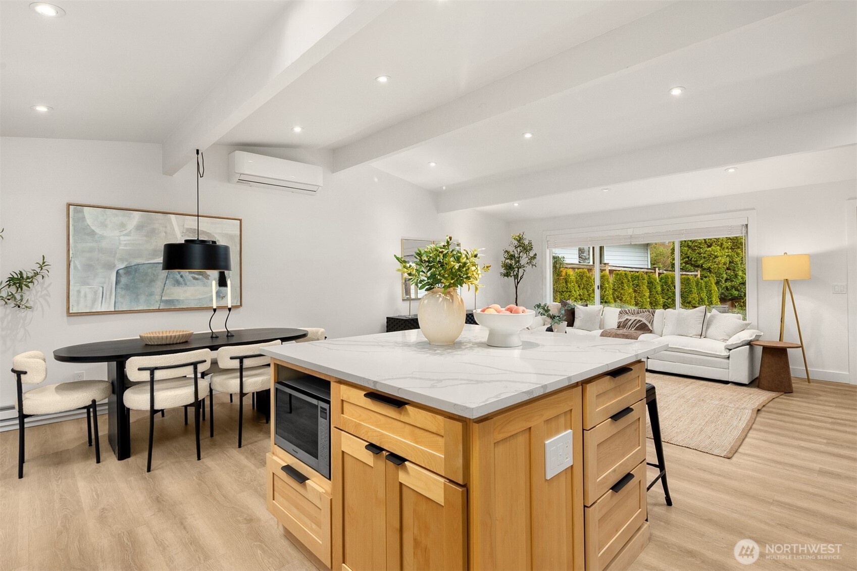 1513 3rd Place , Kirkland, WA 98033