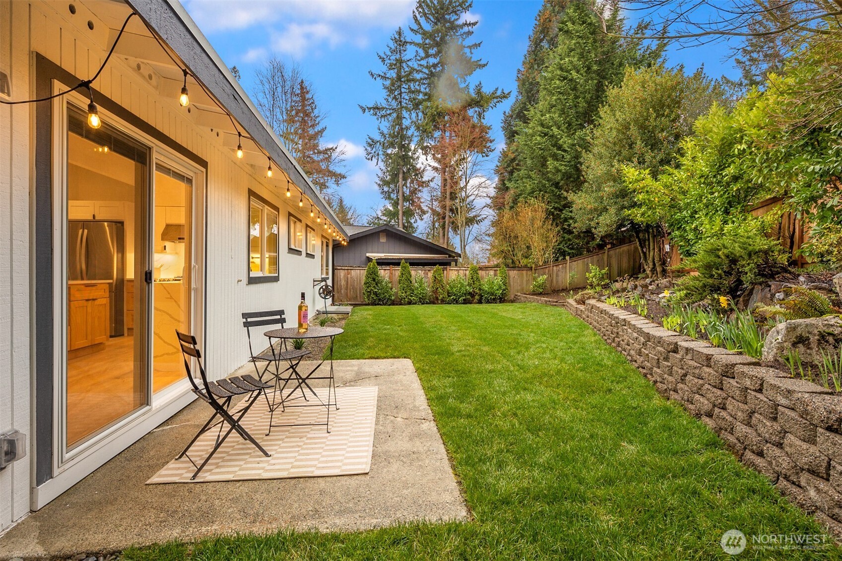 1513 3rd Place , Kirkland, WA 98033