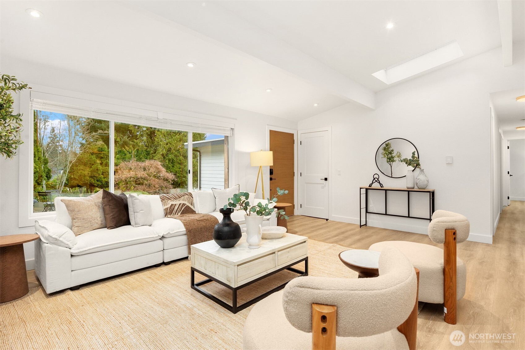 1513 3rd Place , Kirkland, WA 98033