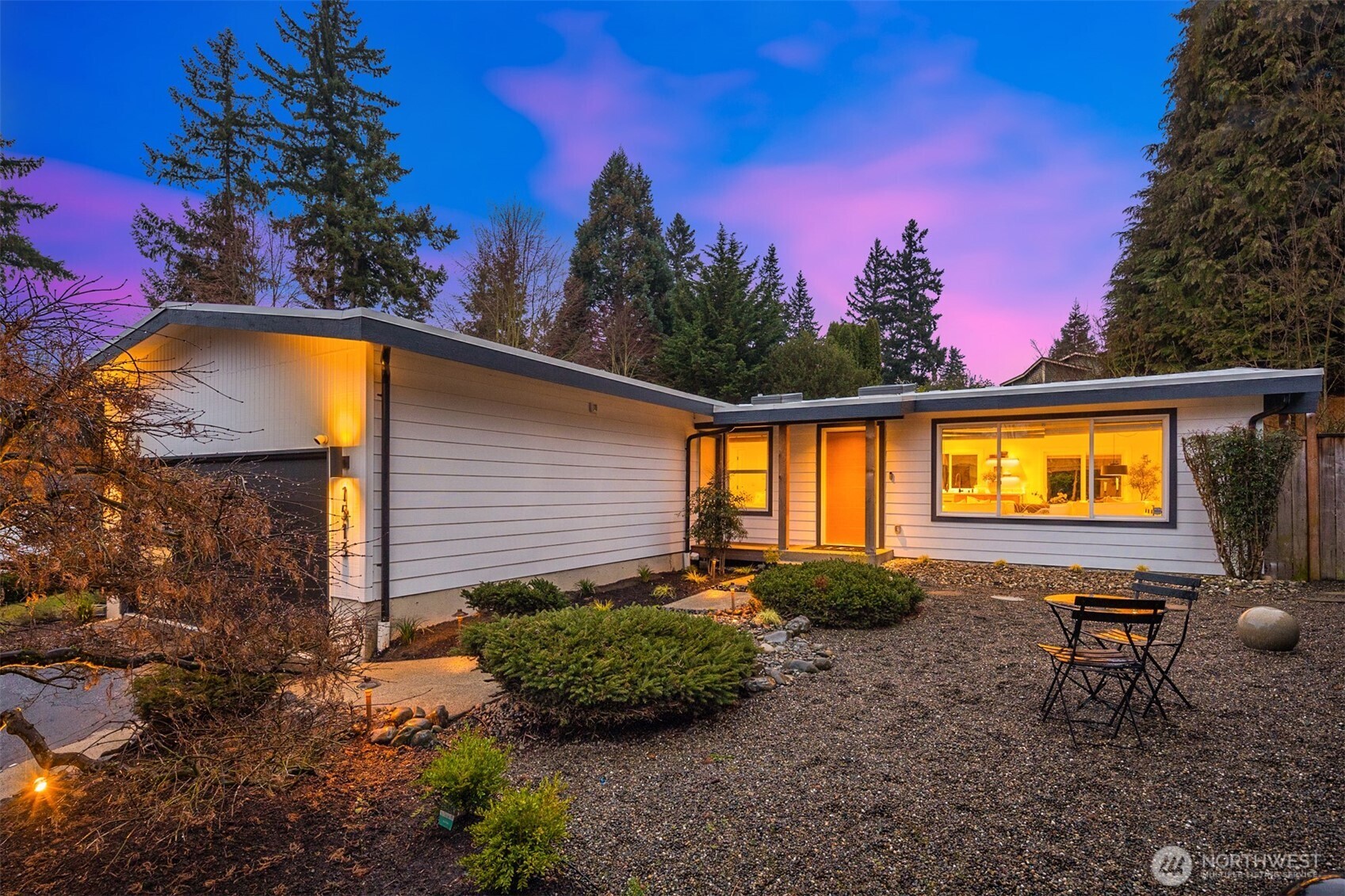 1513 3rd Place , Kirkland, WA 98033