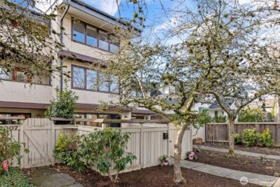 2009 42nd Avenue E, Seattle, WA 98112 - Photo 2