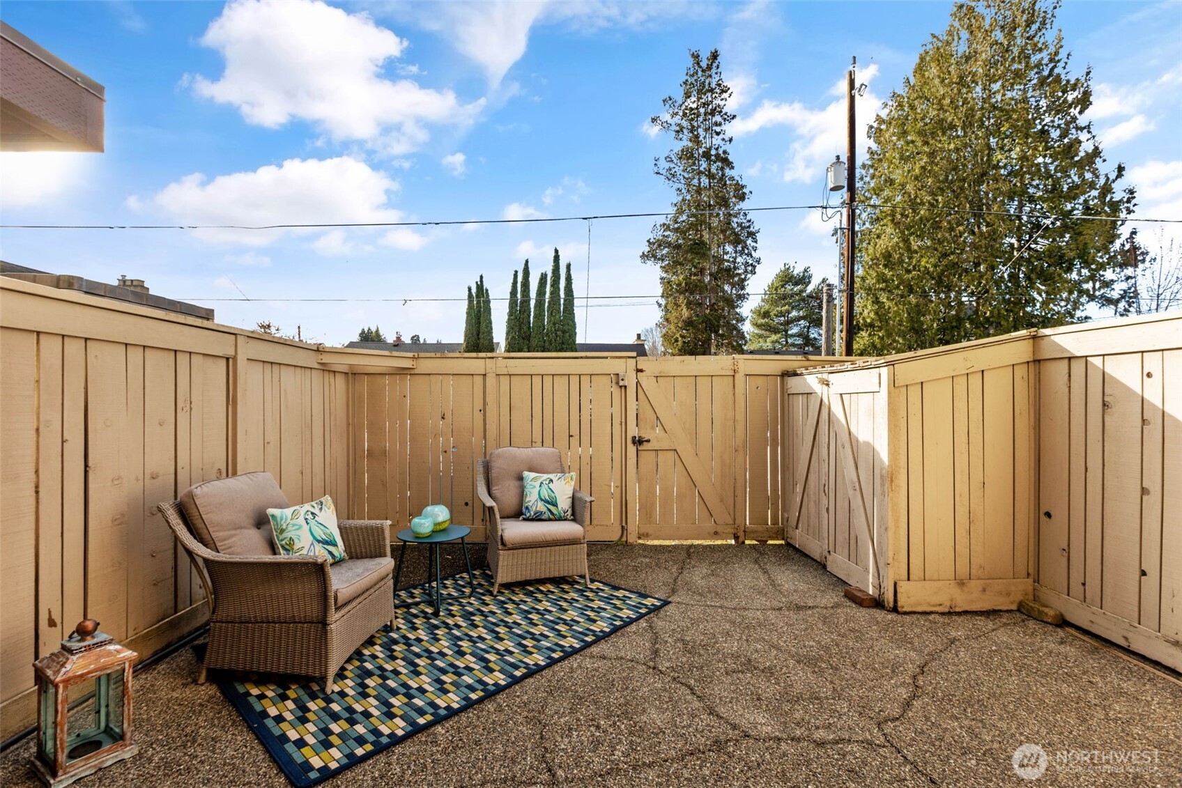 2009 42nd Avenue E, Seattle, WA 98112