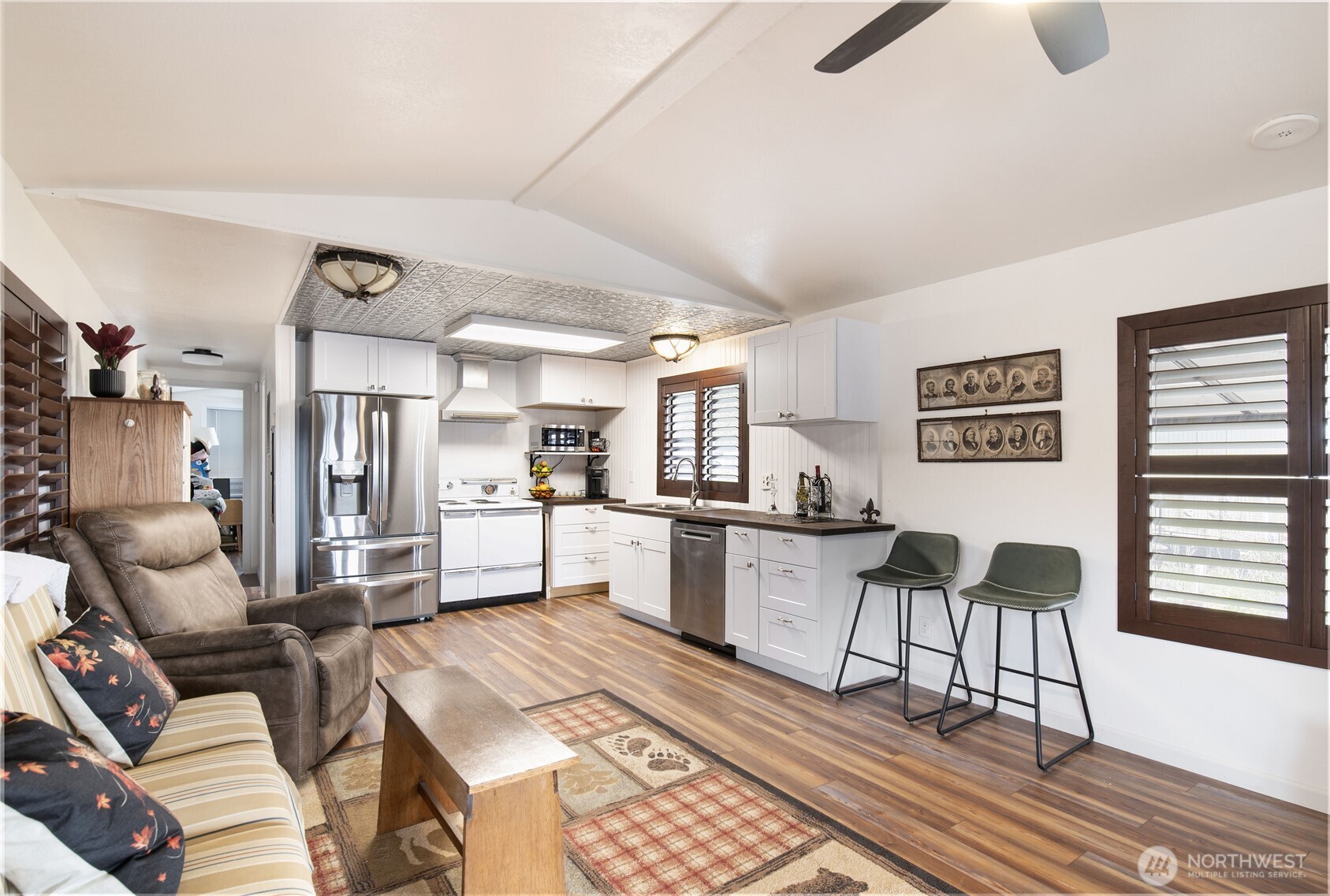 18289 E State Route 3 #20, Allyn, WA 98524