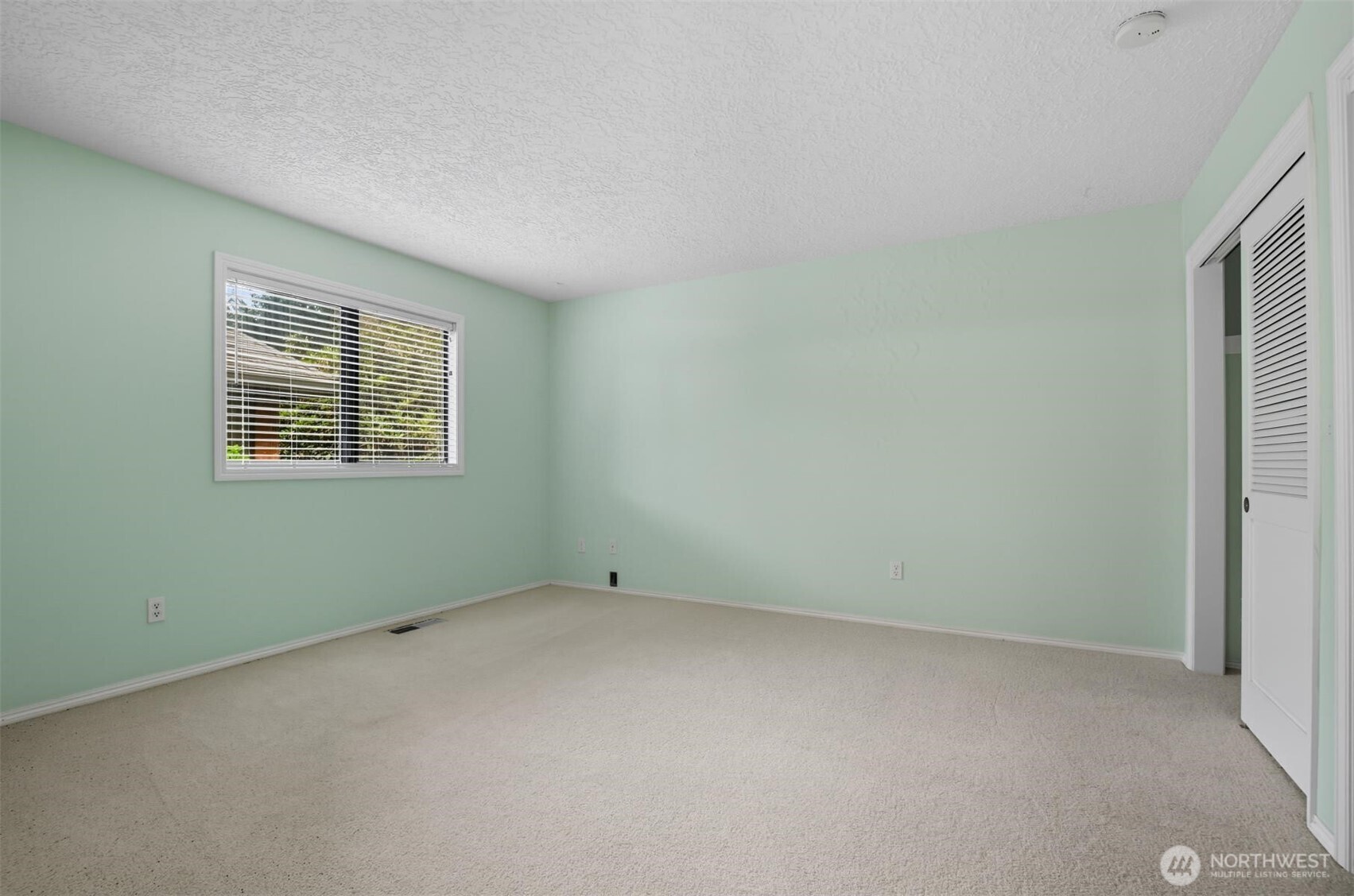 8900 NE 36th Street #1, Vancouver, WA 98662