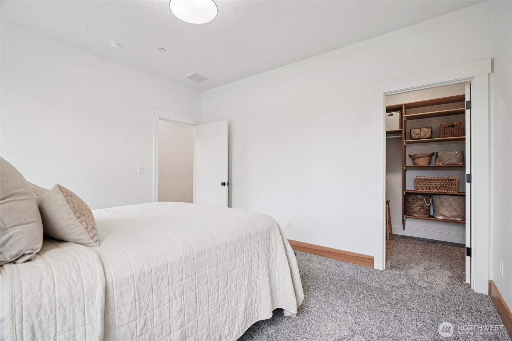 3721 NW 378th Street , La Center, WA 98629