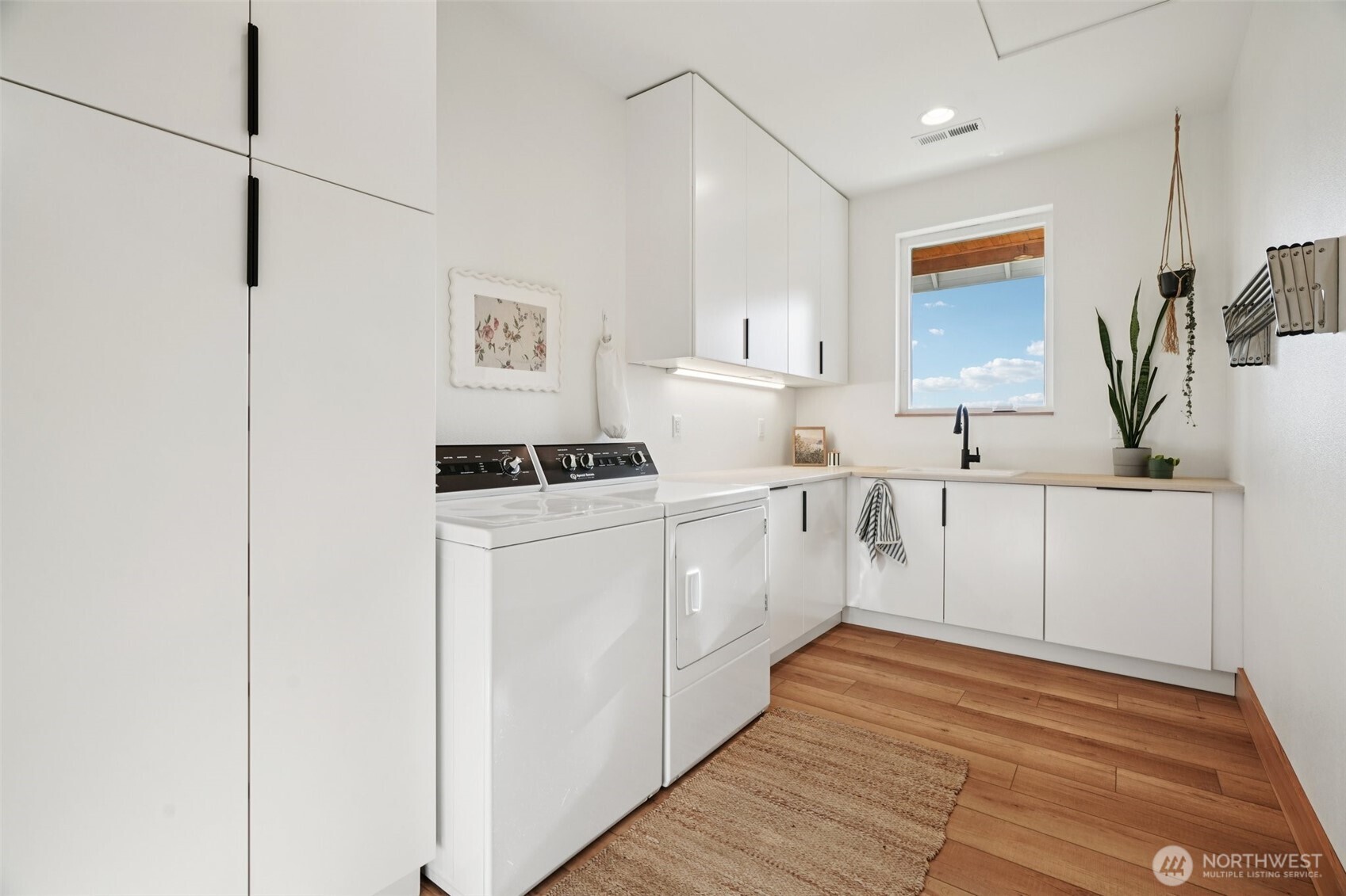 3721 NW 378th Street , La Center, WA 98629