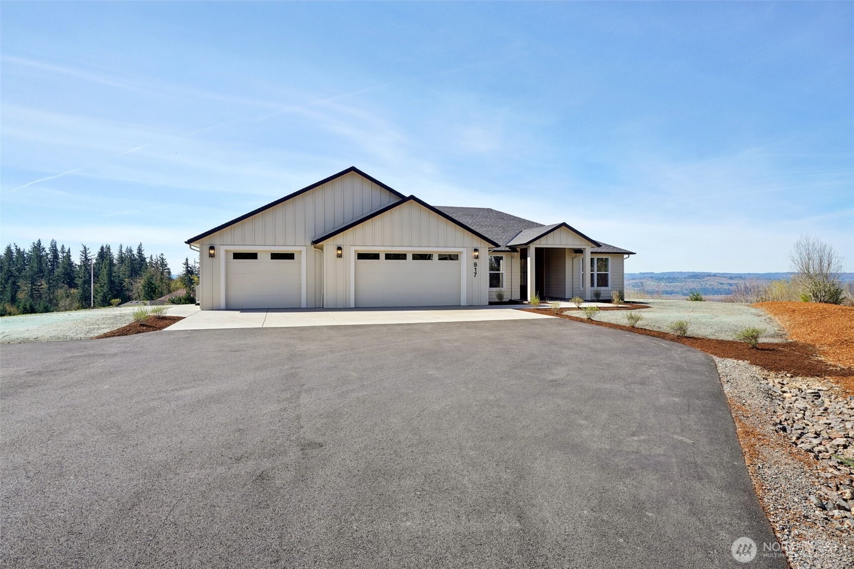 917 Confer Road , Kalama, WA 98625