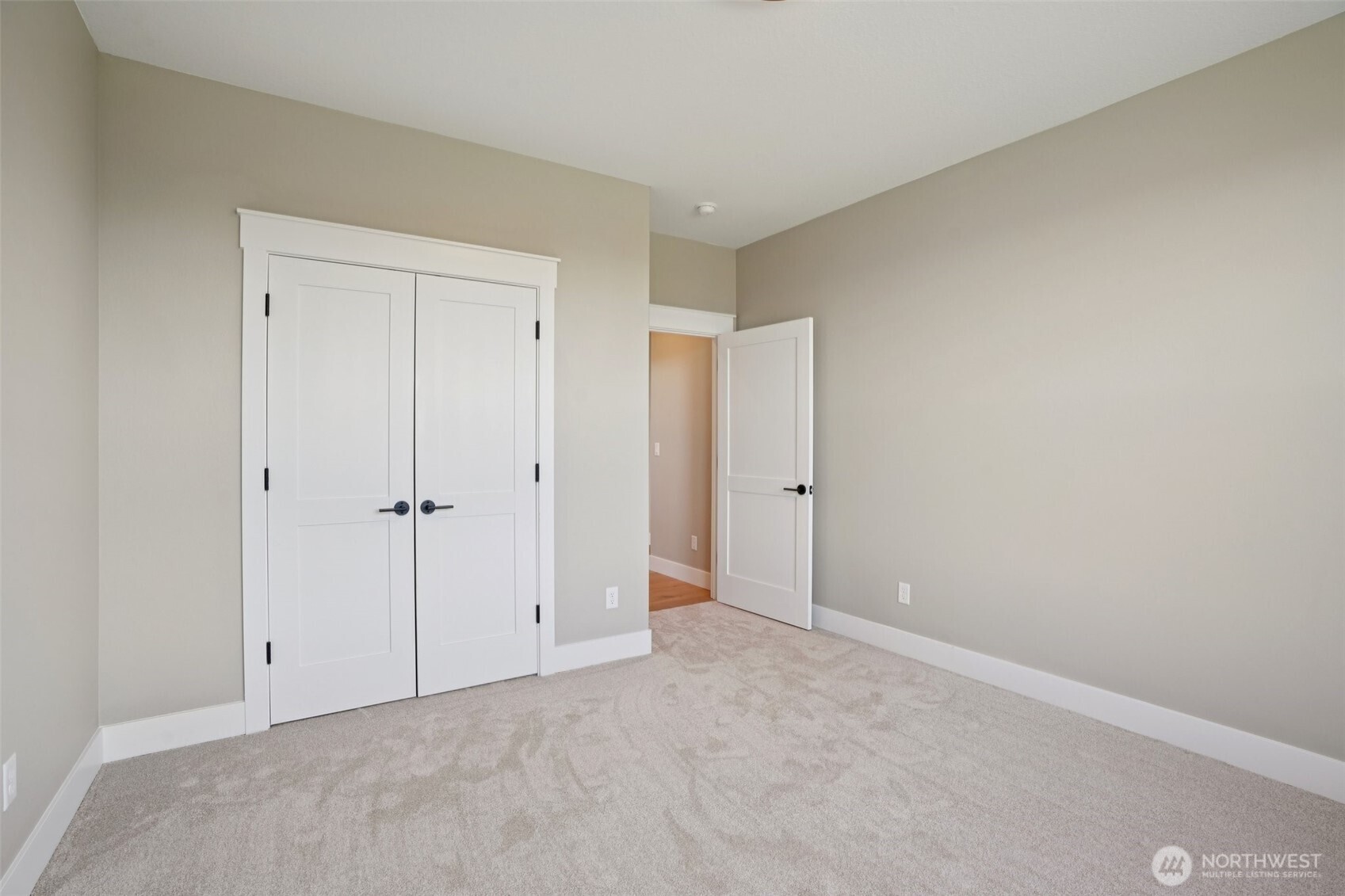 917 Confer Road , Kalama, WA 98625