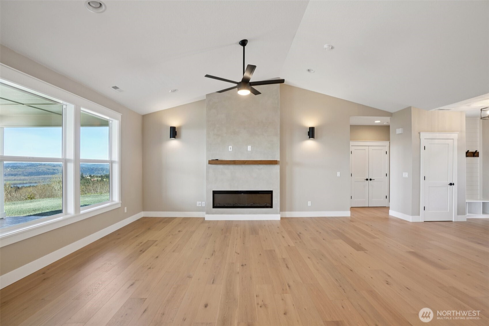 917 Confer Road , Kalama, WA 98625