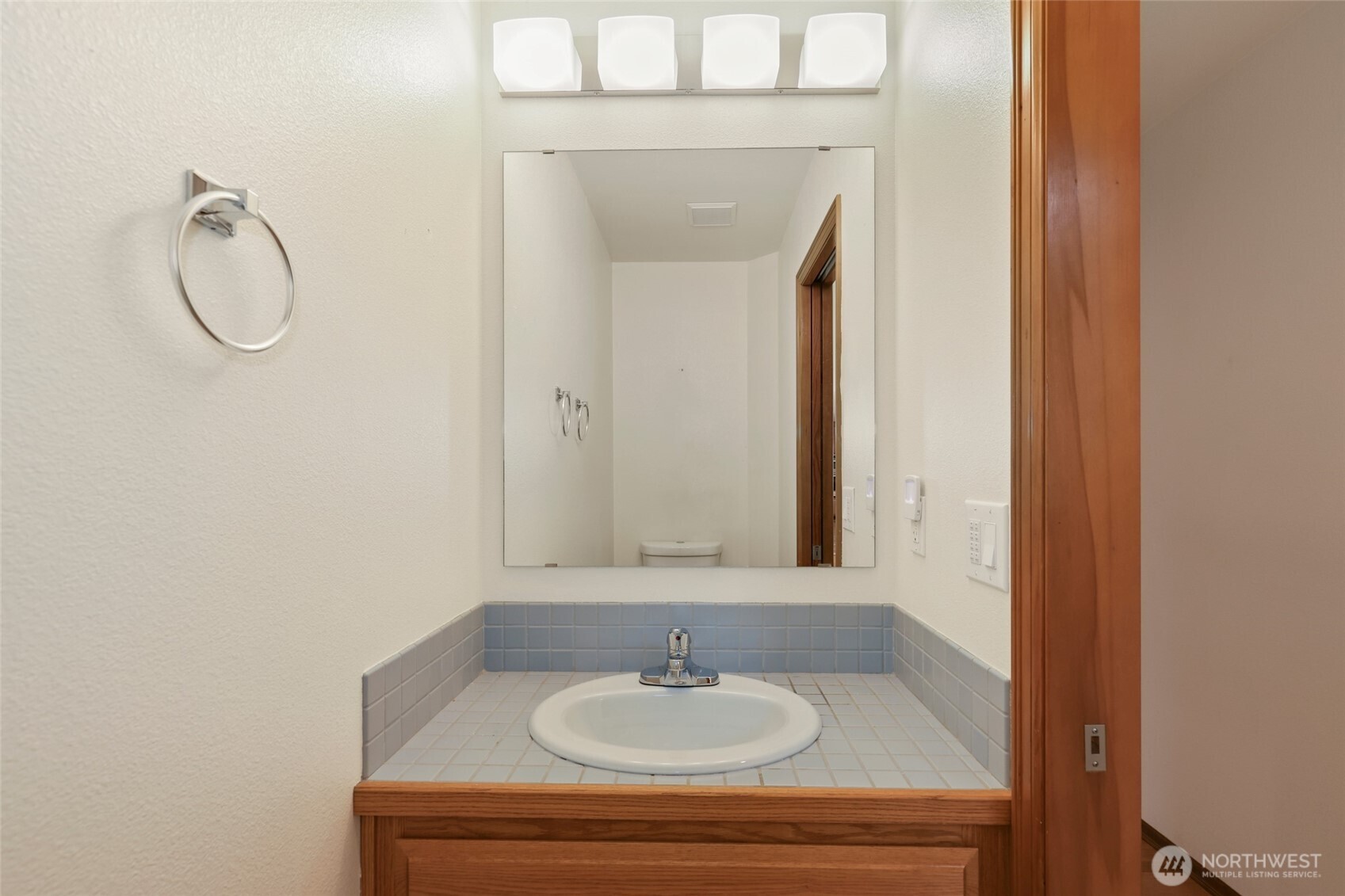 1826 Browns Point Boulevard , Tacoma, WA 98422