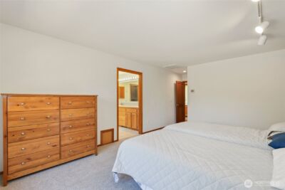 1826 Browns Point Boulevard , Tacoma, WA 98422 - Photo 16