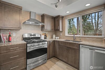 17904 156th Place SE, Renton, WA 98058 - Photo 13