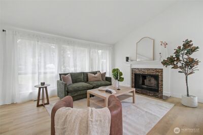 17904 156th Place SE, Renton, WA 98058 - Photo 3