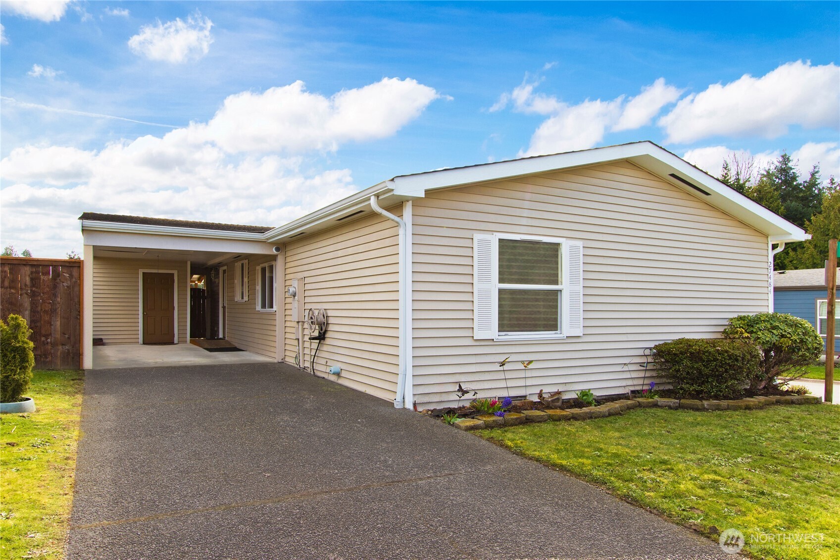 27484 149th Place SE #81, Kent, WA 98042