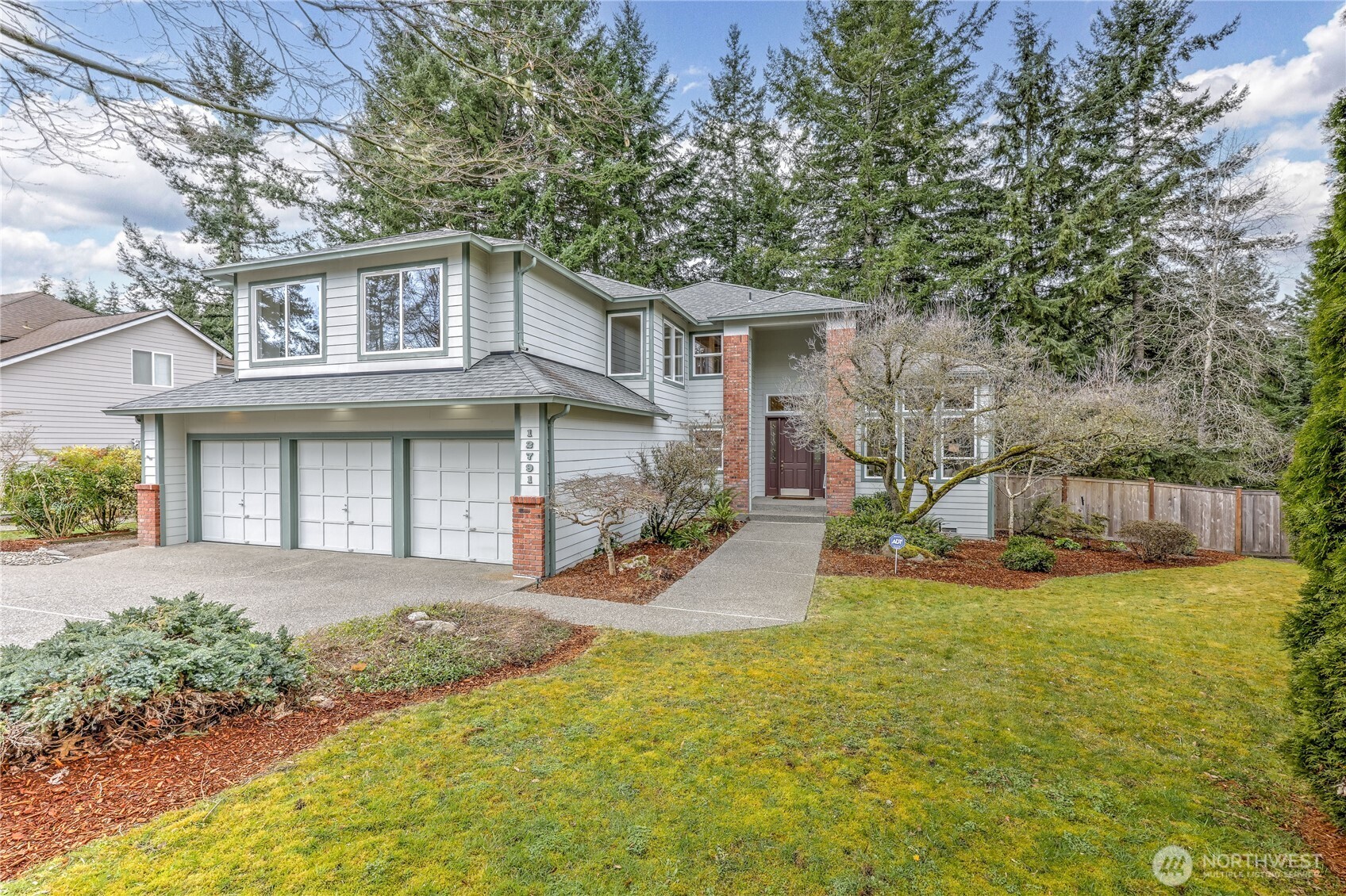 12791 Plateau Circle NW, Silverdale, WA 98383