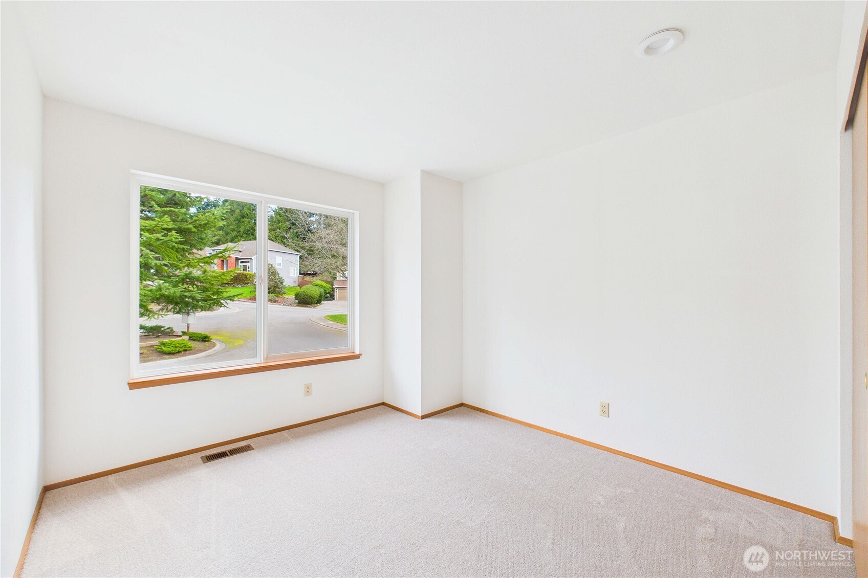 12791 Plateau Circle NW, Silverdale, WA 98383