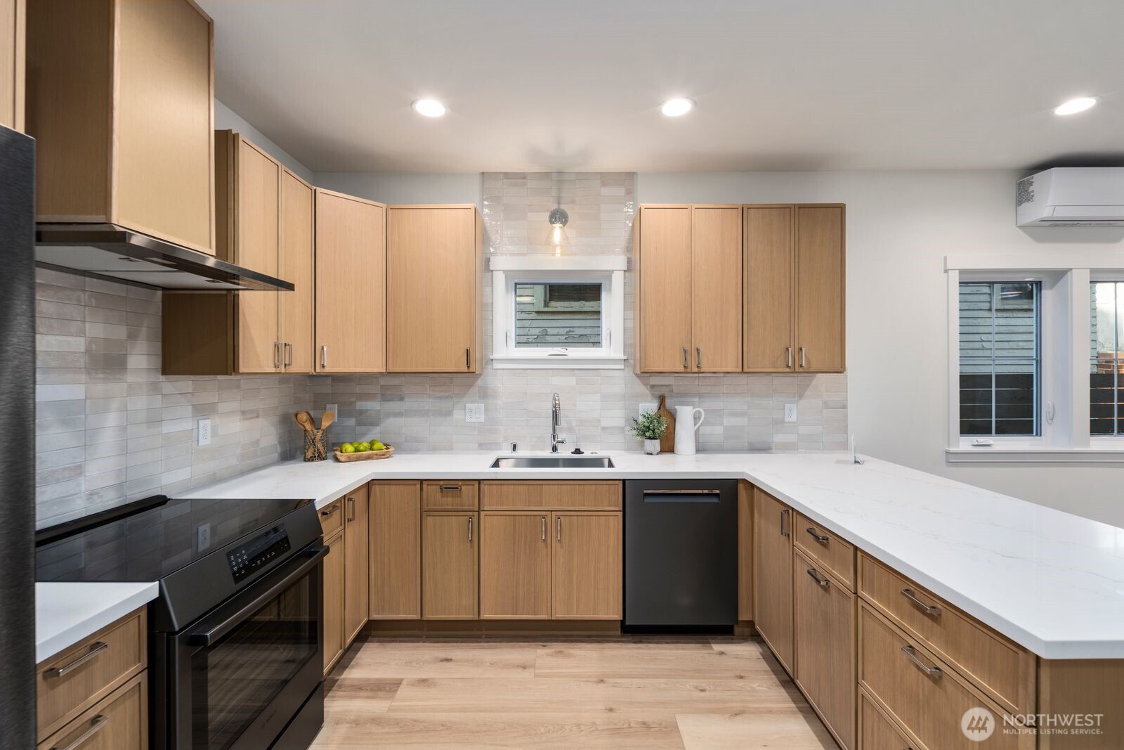 1004 N 48th Street #A, Seattle, WA 98103